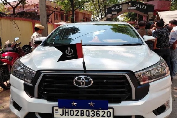 धनबाद जेल में IG का औचक निरीक्षण, सुरक्षा और भोजन पर दिए सख्त निर्देश जेल
