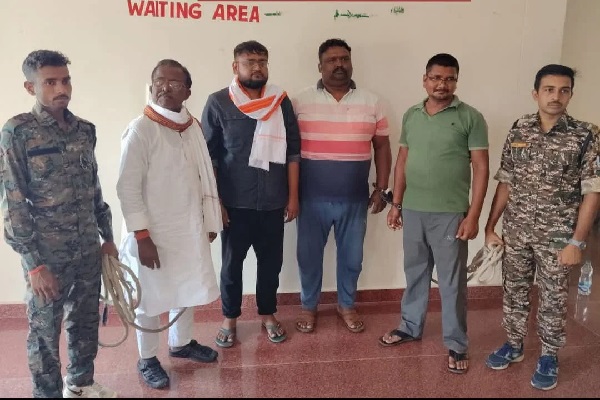 अवैध खनन माफिया पर गिरिडीह प्रशासन का शिकंजा, 4 गिरफ्तार गिरिडीह