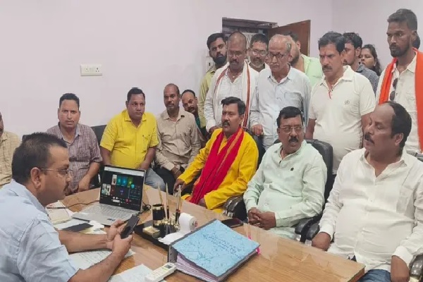 हजारीबाग में बिजली व्यवस्था चरमराई, विधायकों ने विभाग को दी आंदोलन की चेतावनी