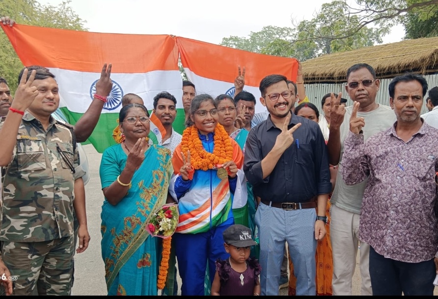 थाईलैंड में चमकी कुंडहित की बेटी दिवाशी हेंब्रम, एयरगन शूटिंग में जीता स्वर्ण पदक