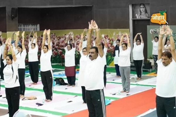 योग से निरोगी जीवन की ओर बढ़ा सीसीएल, अधिकारियों-कर्मचारियों ने लिया संकल्प सीसीएल