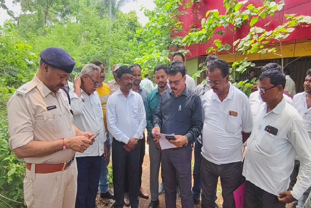 जामताड़ा के पुराने नगर भवन पर खत्म हुआ विवाद, विद्यालय प्रबंधन को सौंपा गया भवन