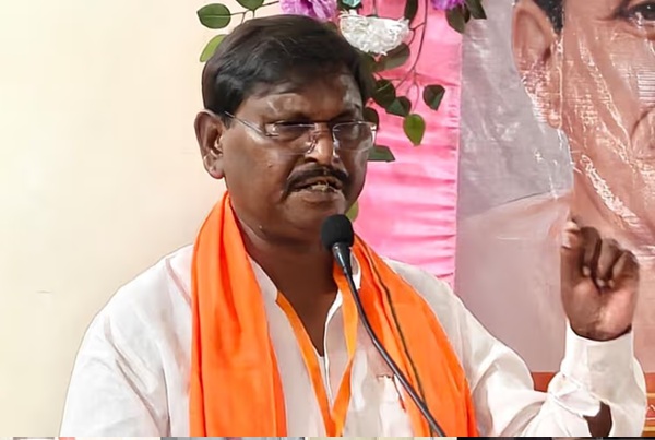प्रवासी मजदूरों के हित में आगे आए अर्जुन मुंडा, श्रमायुक्त से की अहम पहल की मांग