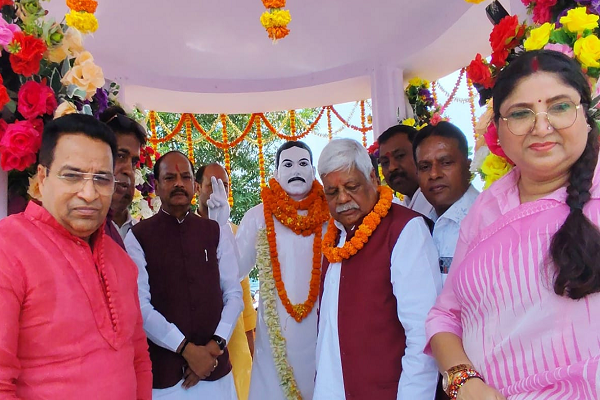 गरीबों, दलितों और शोषितों की आवाज थे अनिल चौरसिया : रघुवर दास अनिल