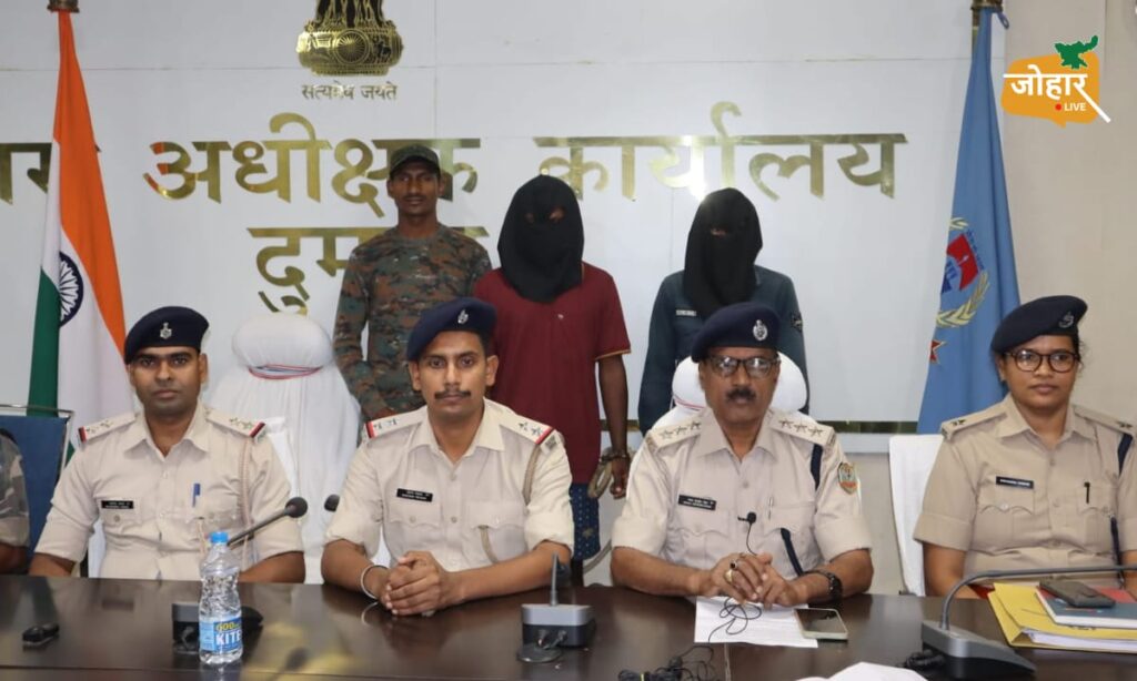 दुमका : तालझारी डकैती कांड का खुलासा, दो आरोपी गिरफ्तार, लूटे गए चांदी के जेवर बरामद