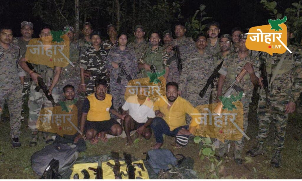 Breaking : गुमला पुलिस को मिली बड़ी सफलता, 5 लाख का इनामी रामदेव लोहरा समेत 4 गिरफ्तार, AK-56 समेत अत्याधुनिक हथियार व गोली जप्त