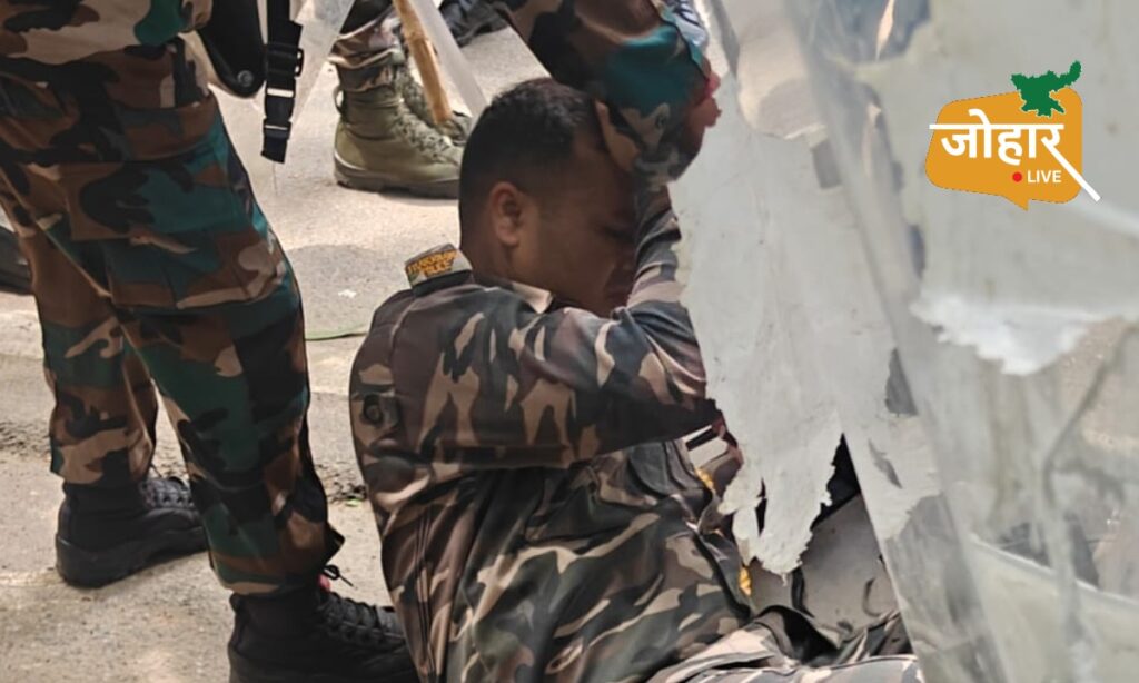 झारखंड विधानसभा घेराव के दौरान बवाल, पथराव में कई जवान घायल