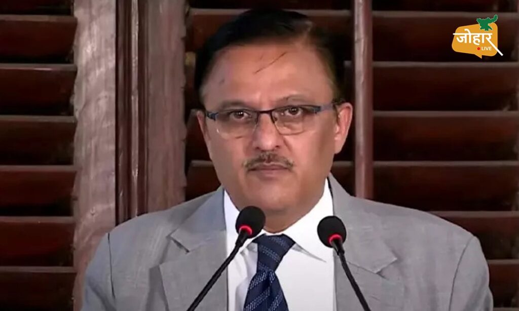 SIR को सही ठहराने वाले अपने फैसले पर सुप्रीम कोर्ट फिर विचार करे : अभय ओक
